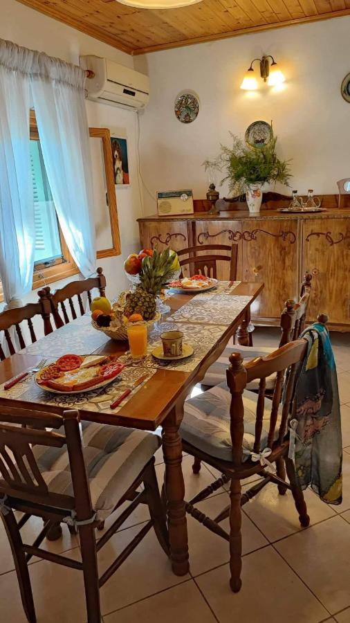 Villa Retro Wooden House Gaios Extérieur photo